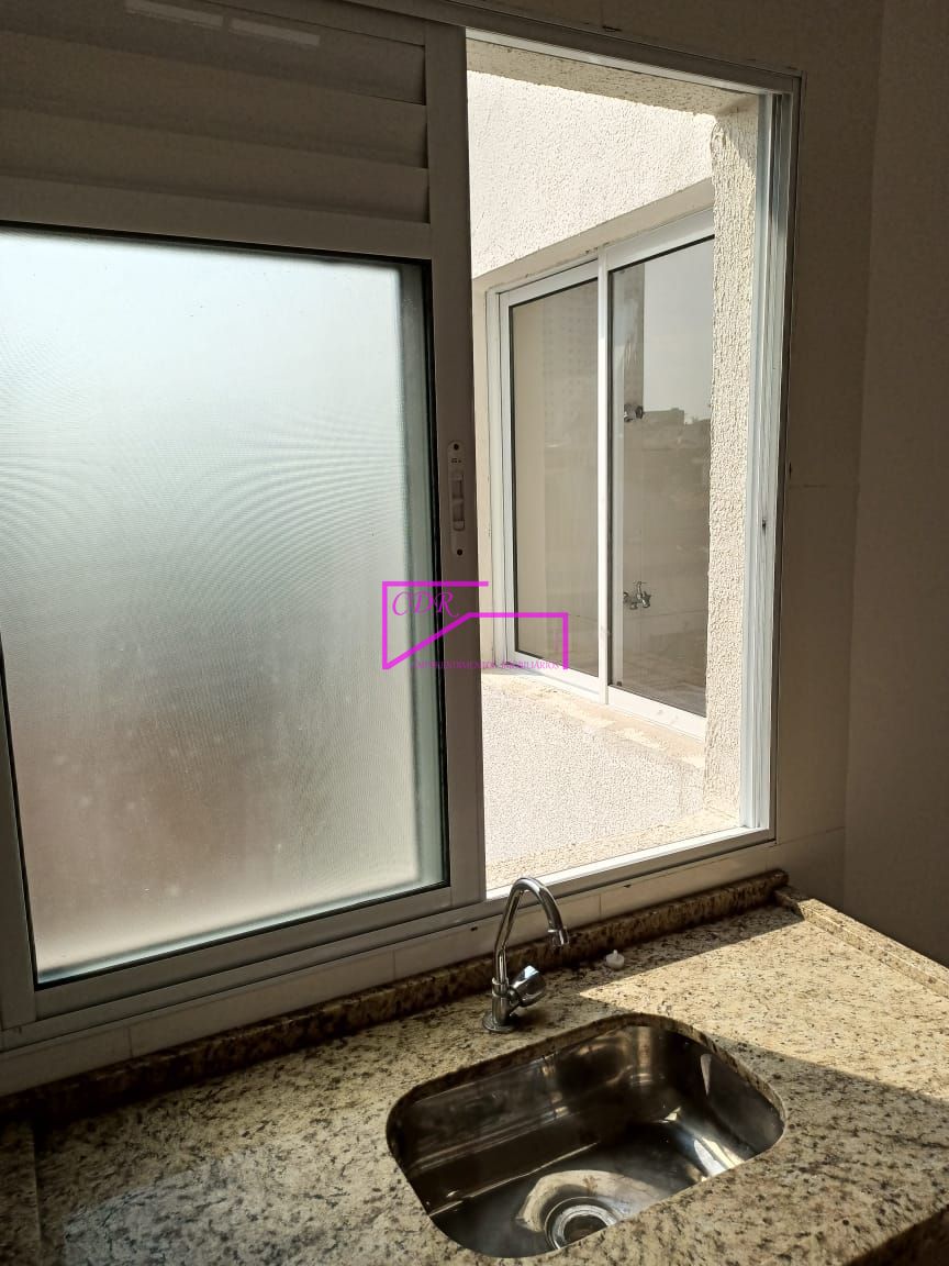 Apartamento para alugar com 2 quartos, 40m² - Foto 10