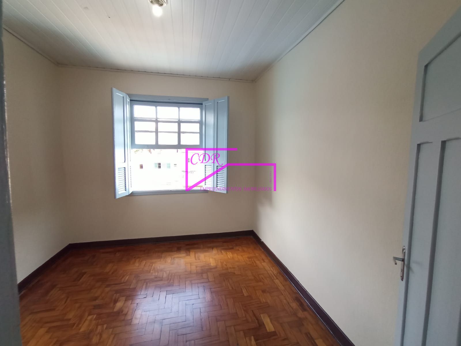 Casa para alugar com 2 quartos, 80m² - Foto 25