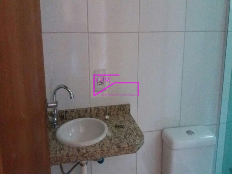 Sobrado à venda com 3 quartos, 100m² - Foto 12