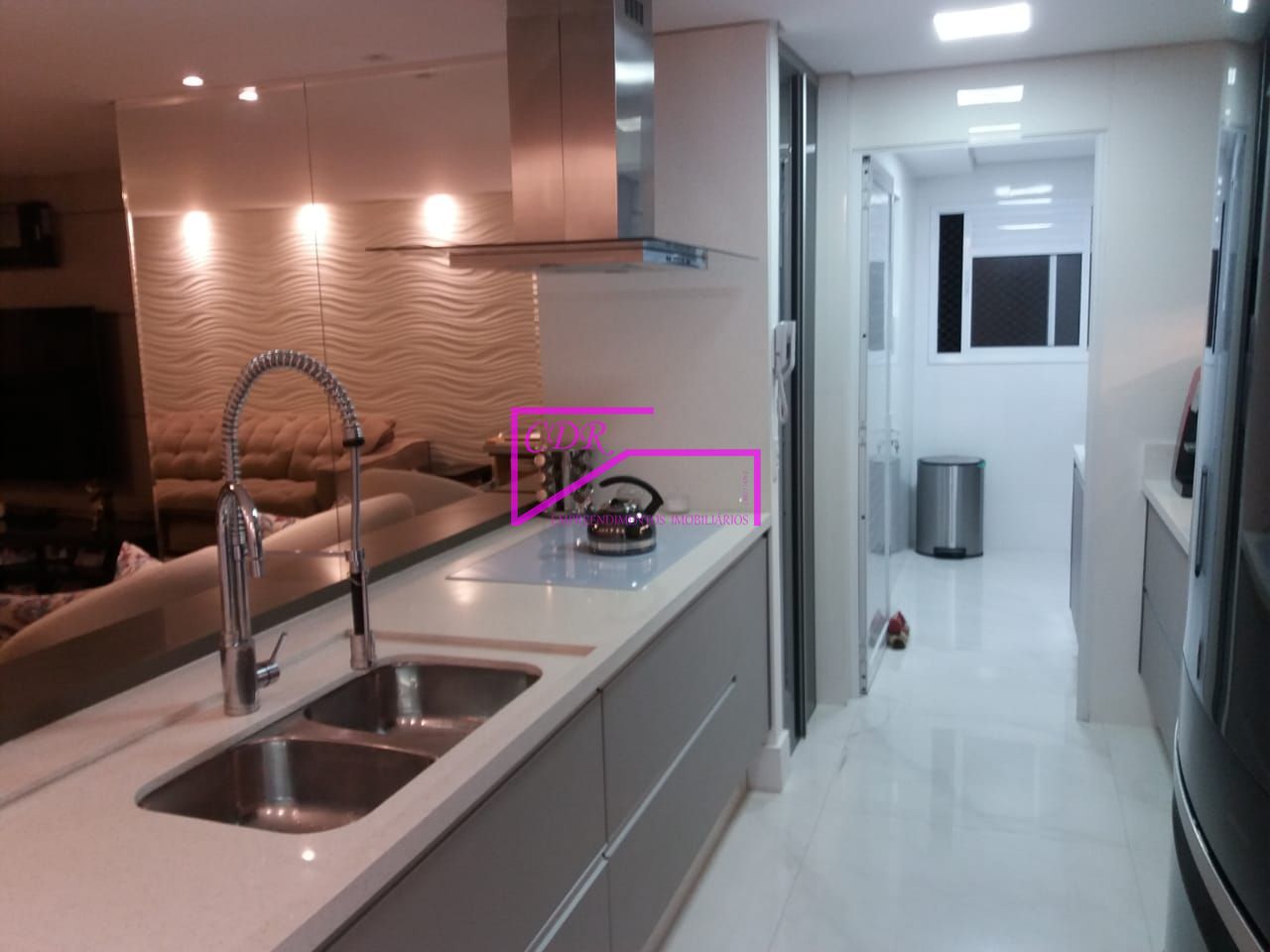 Apartamento à venda com 2 quartos, 102m² - Foto 15