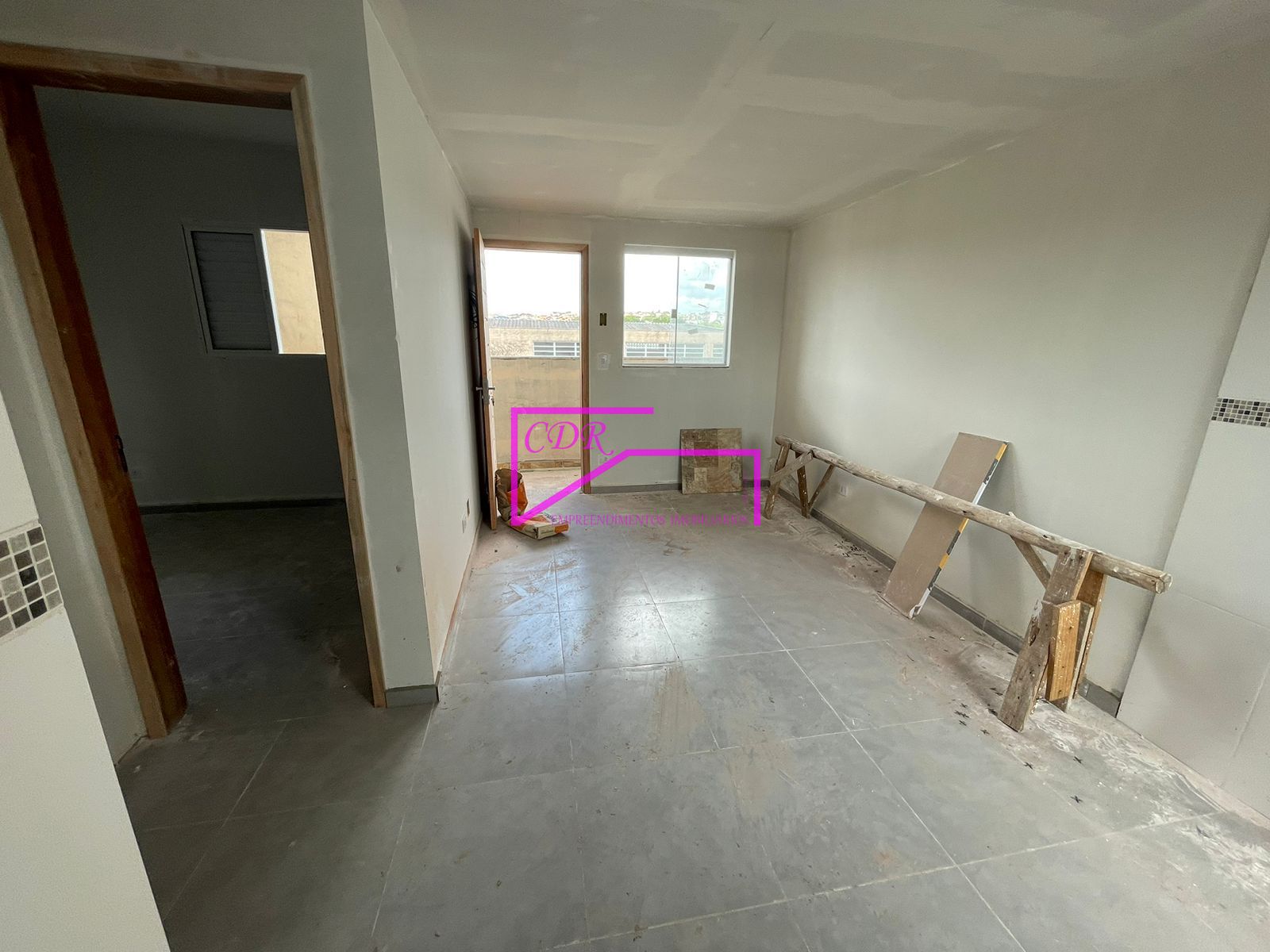 Apartamento à venda com 2 quartos, 40m² - Foto 1