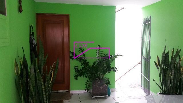 Casa à venda com 3 quartos, 120m² - Foto 11