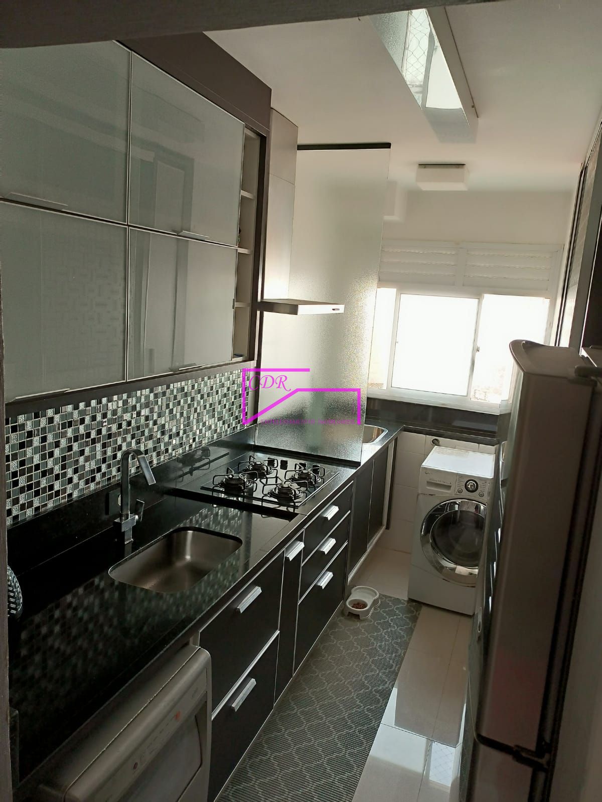 Apartamento à venda com 2 quartos, 57m² - Foto 1