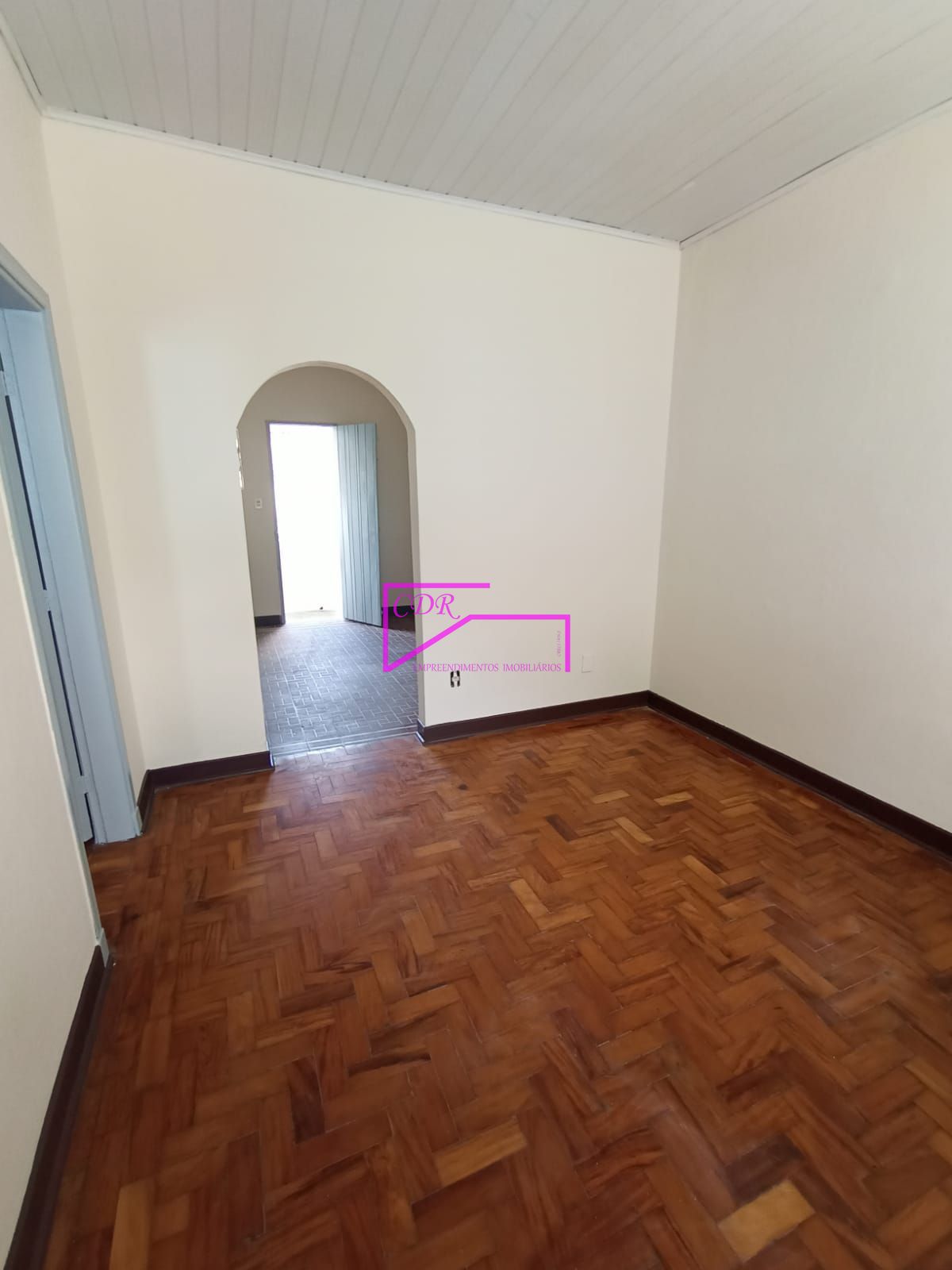 Casa para alugar com 2 quartos, 80m² - Foto 4