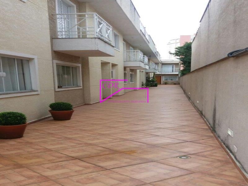 Sobrado à venda com 3 quartos, 100m² - Foto 4