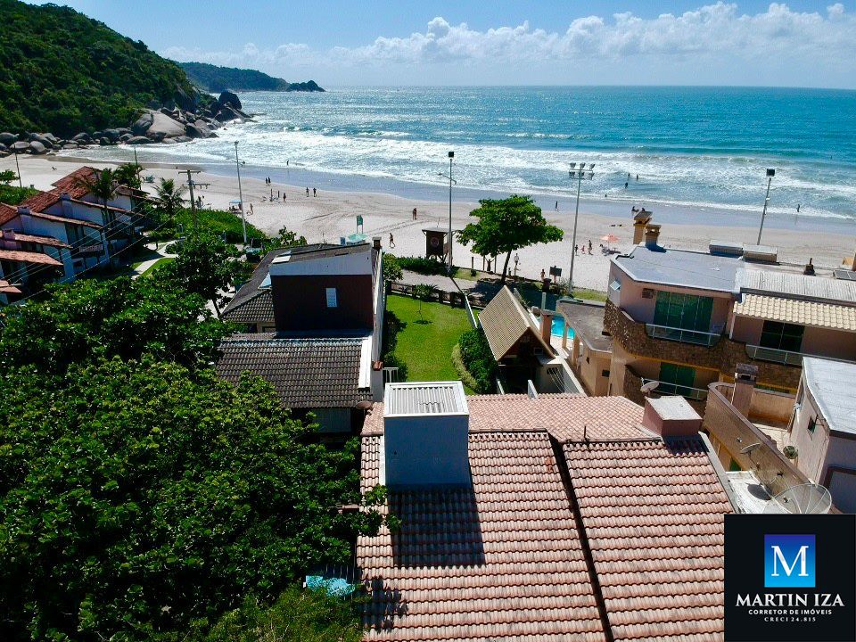 Casa para alugar  no Bombas - Bombinhas, SC. Imveis