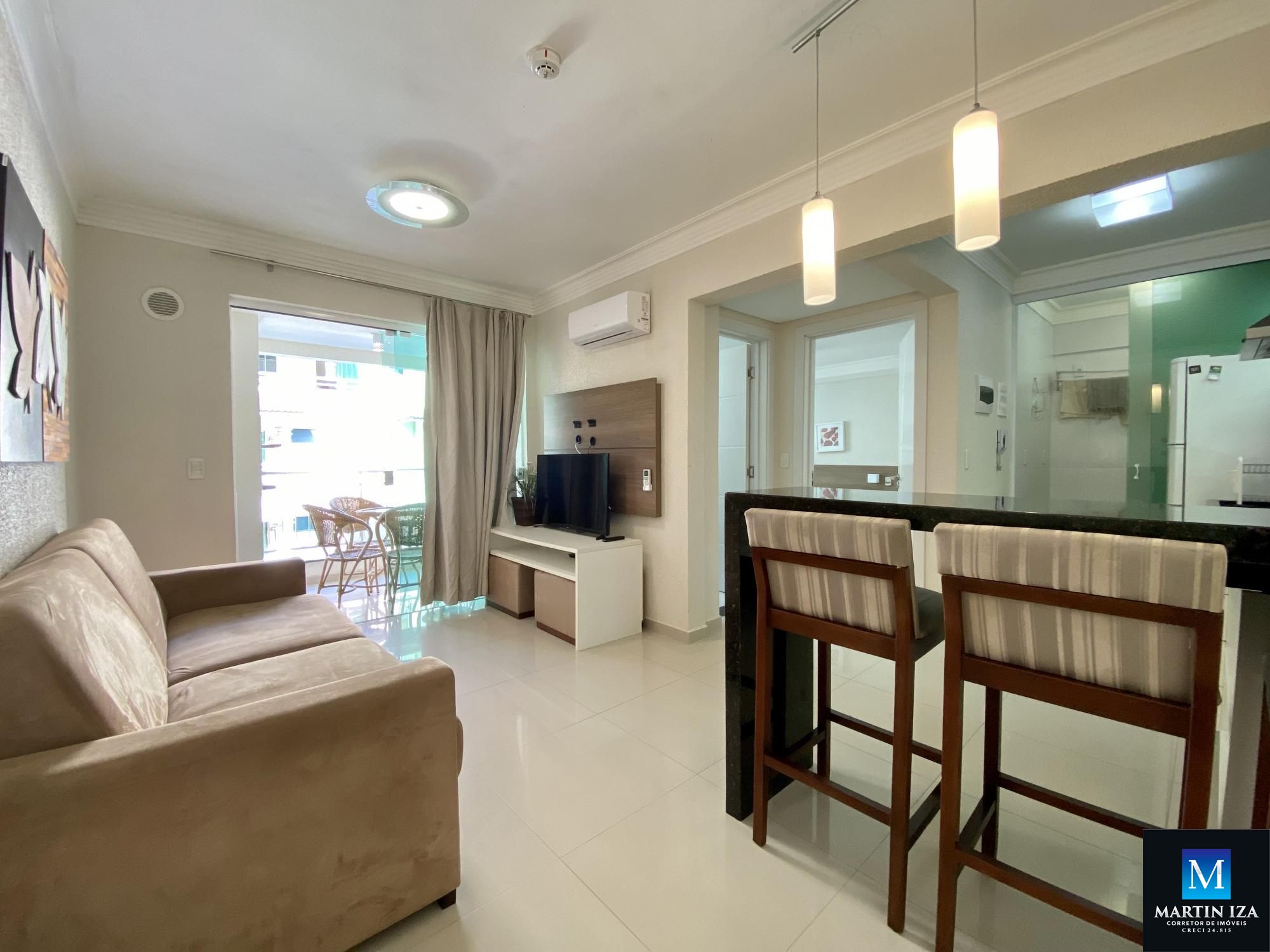 Apartamento com 1 Dormitórios para alugar, 46 m² por R$ 300,00