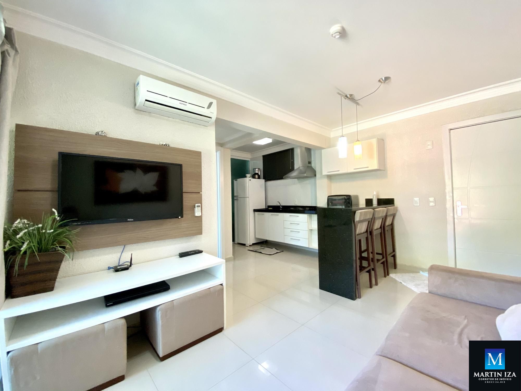 Apartamento com 1 Dormitórios para alugar, 44 m² por R$ 300,00