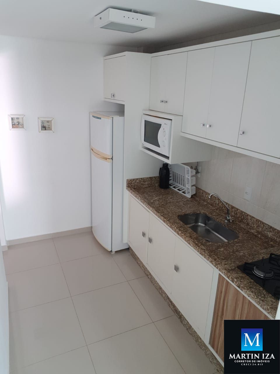 Apartamento com 2 Dormitórios para alugar, 70 m² por R$ 350,00