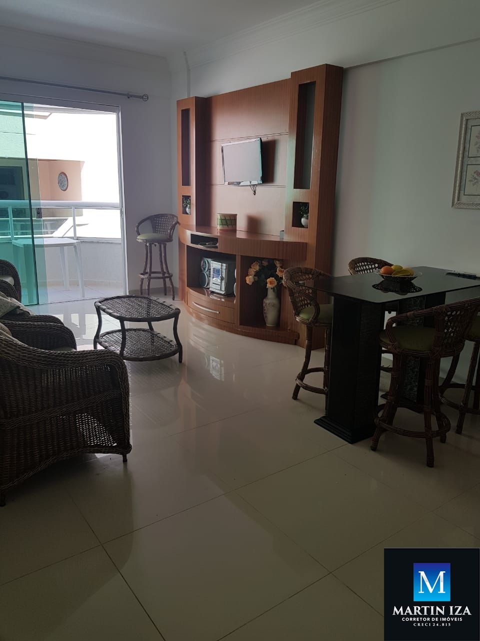 Apartamento com 2 Dormitórios para alugar, 70 m² por R$ 350,00