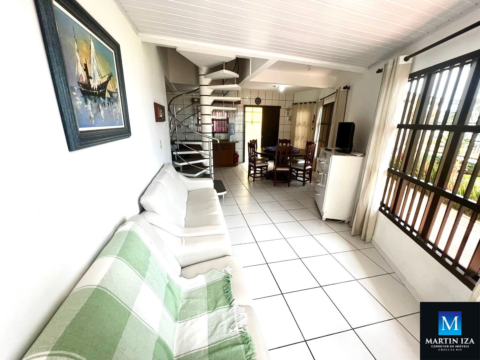 Apartamento com 3 Dormitórios para alugar, 100 m² por R$ 800,00