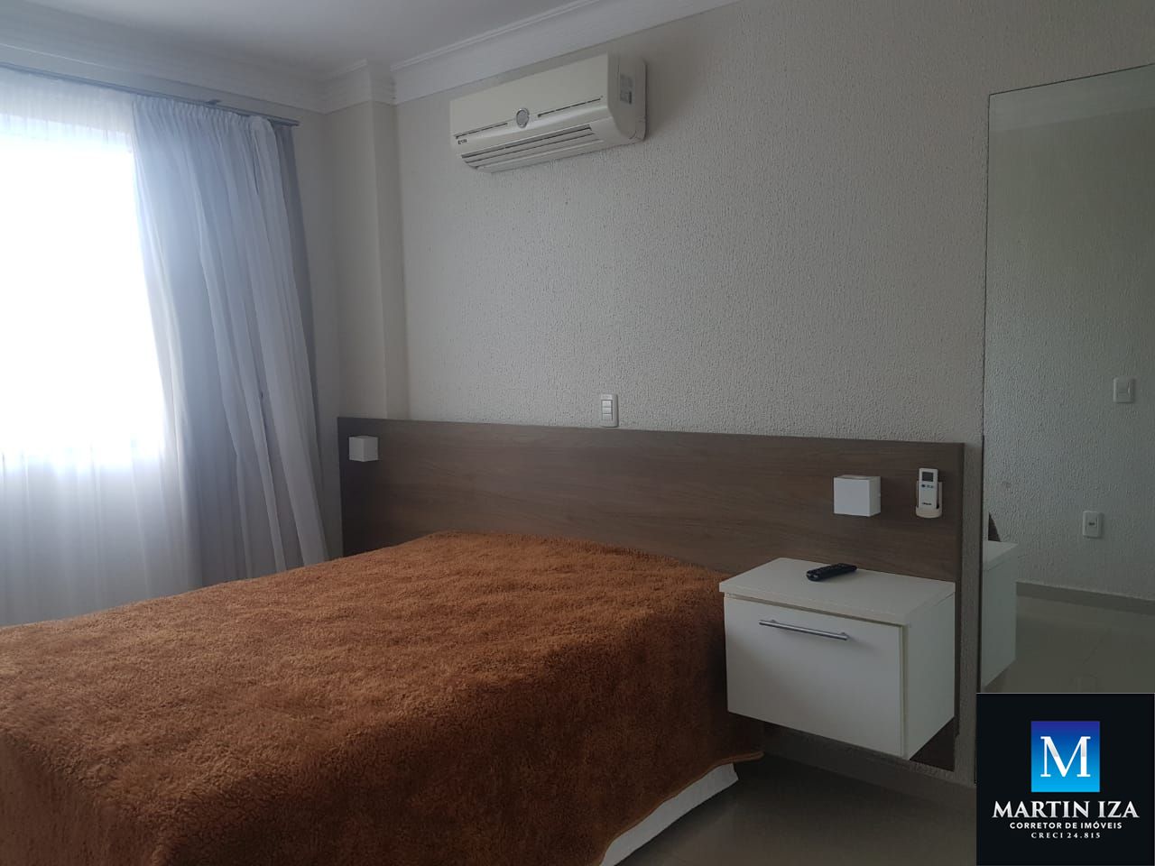 Apartamento com 1 Dormitórios para alugar, 45 m² por R$ 200,00
