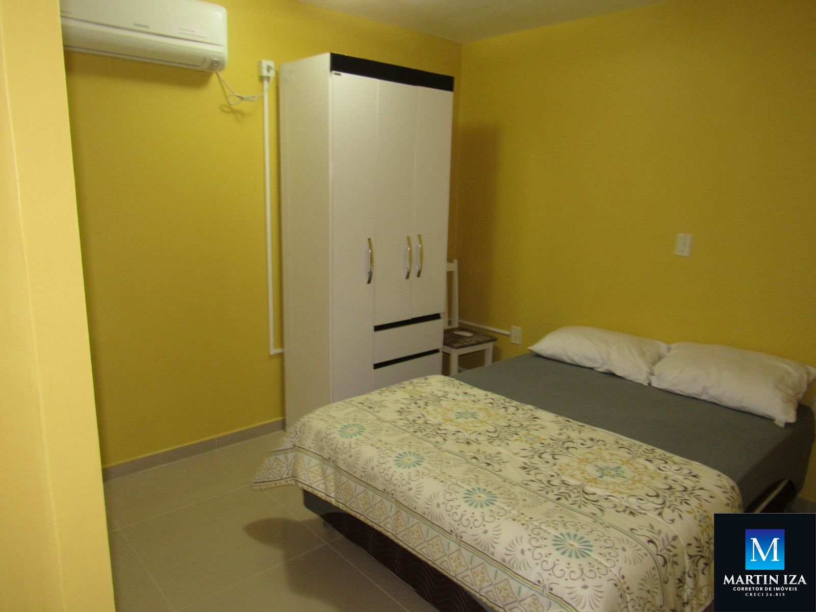 Apartamento com 1 Dormitórios para alugar, 45 m² por R$ 150,00