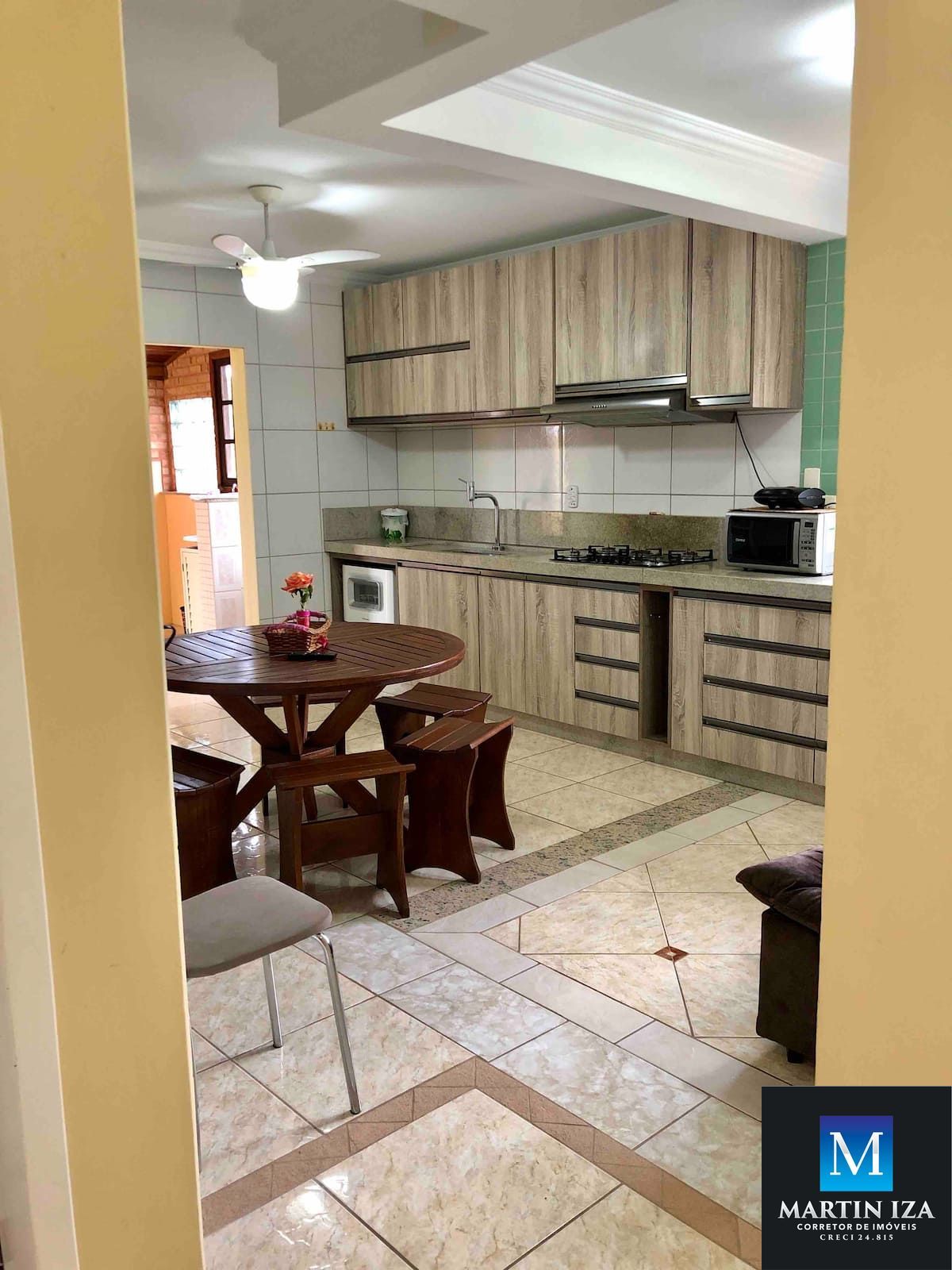 Casa à venda com 6 quartos, 300m² - Foto 19