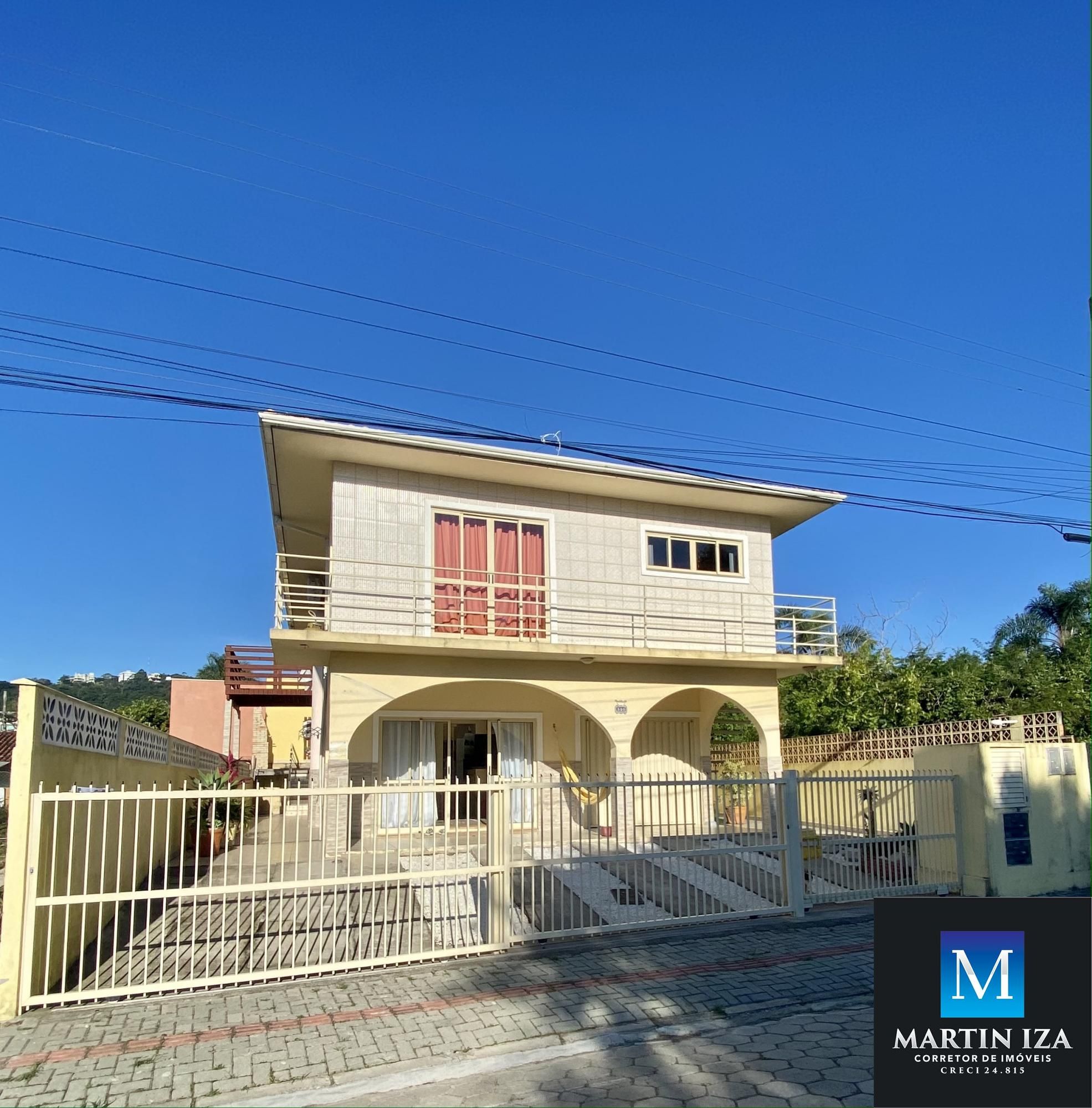 Casa  venda  no Z Amndio - Bombinhas, SC. Imveis