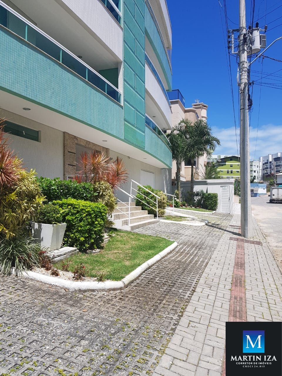 Apartamento para alugar  no Bombas - Bombinhas, SC. Imveis