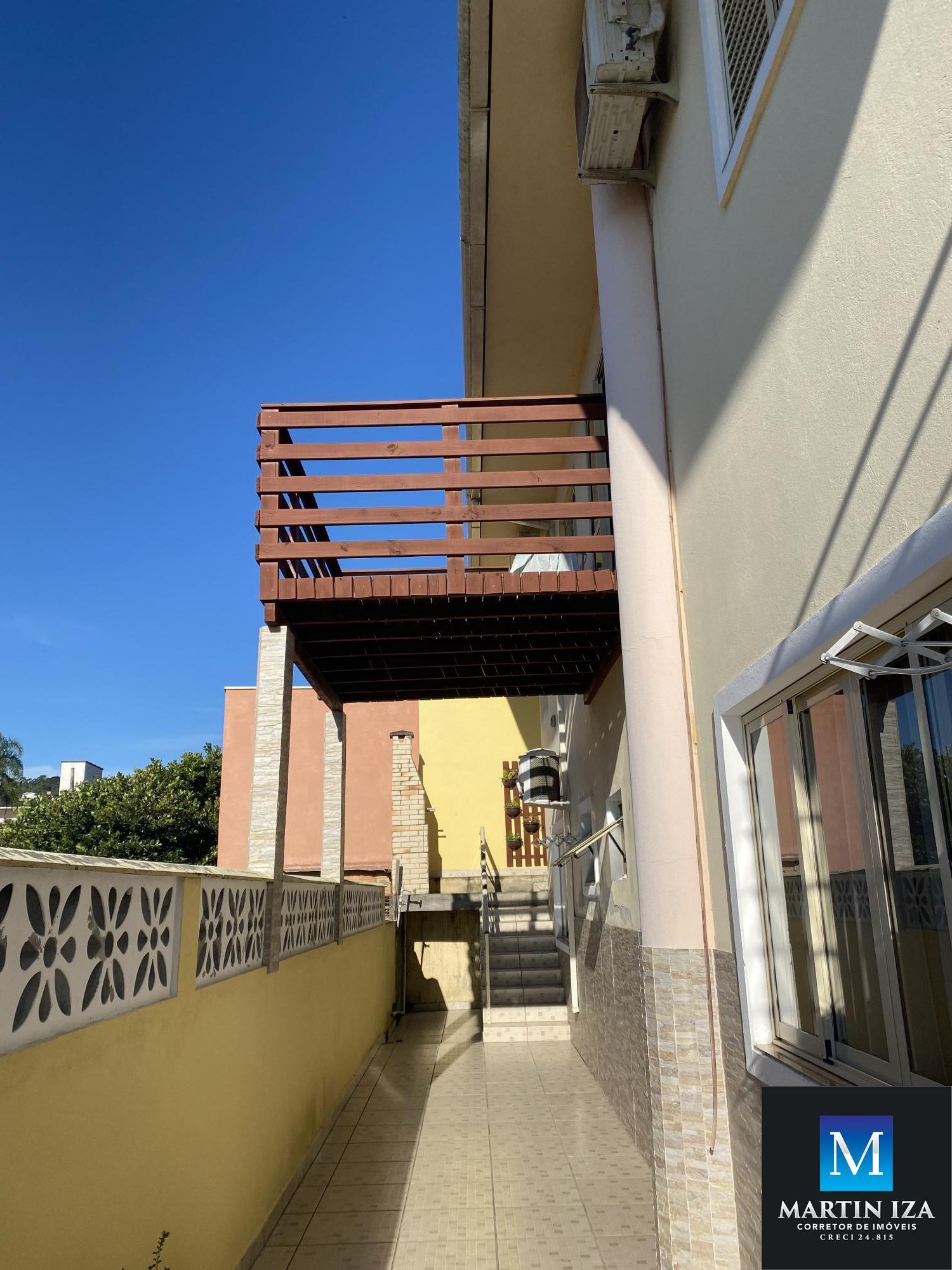 Casa à venda com 6 quartos, 300m² - Foto 13