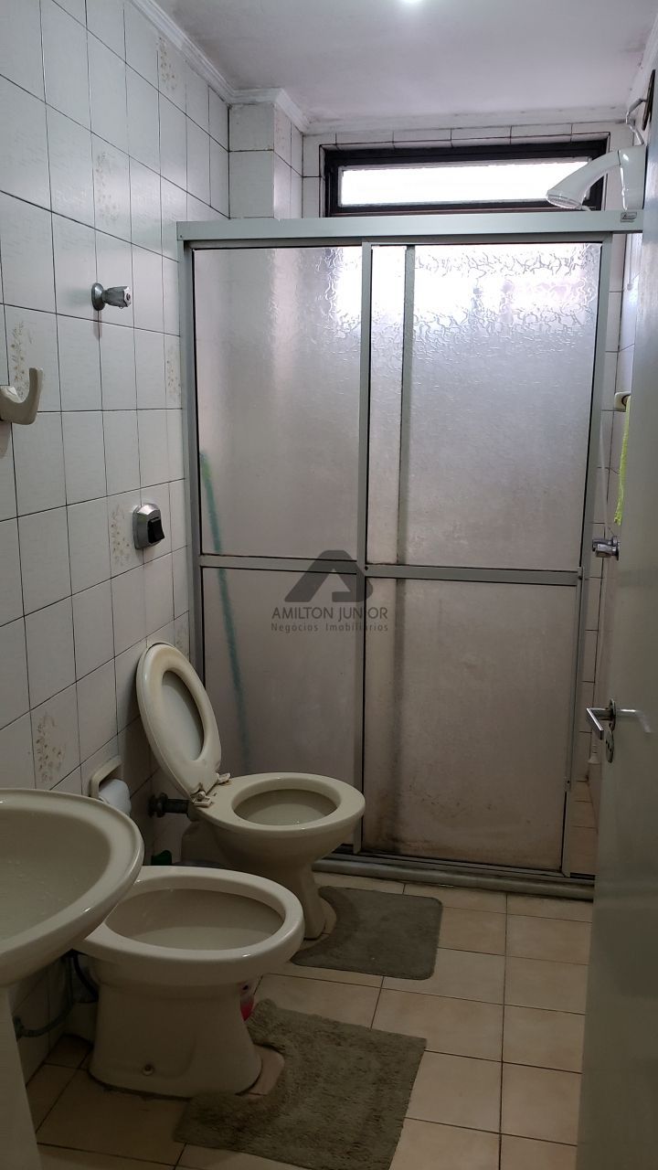 Apartamento à venda com 3 quartos, 115m² - Foto 4