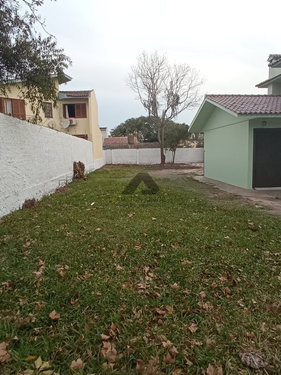 Casa à venda com 3 quartos, 351m² - Foto 4