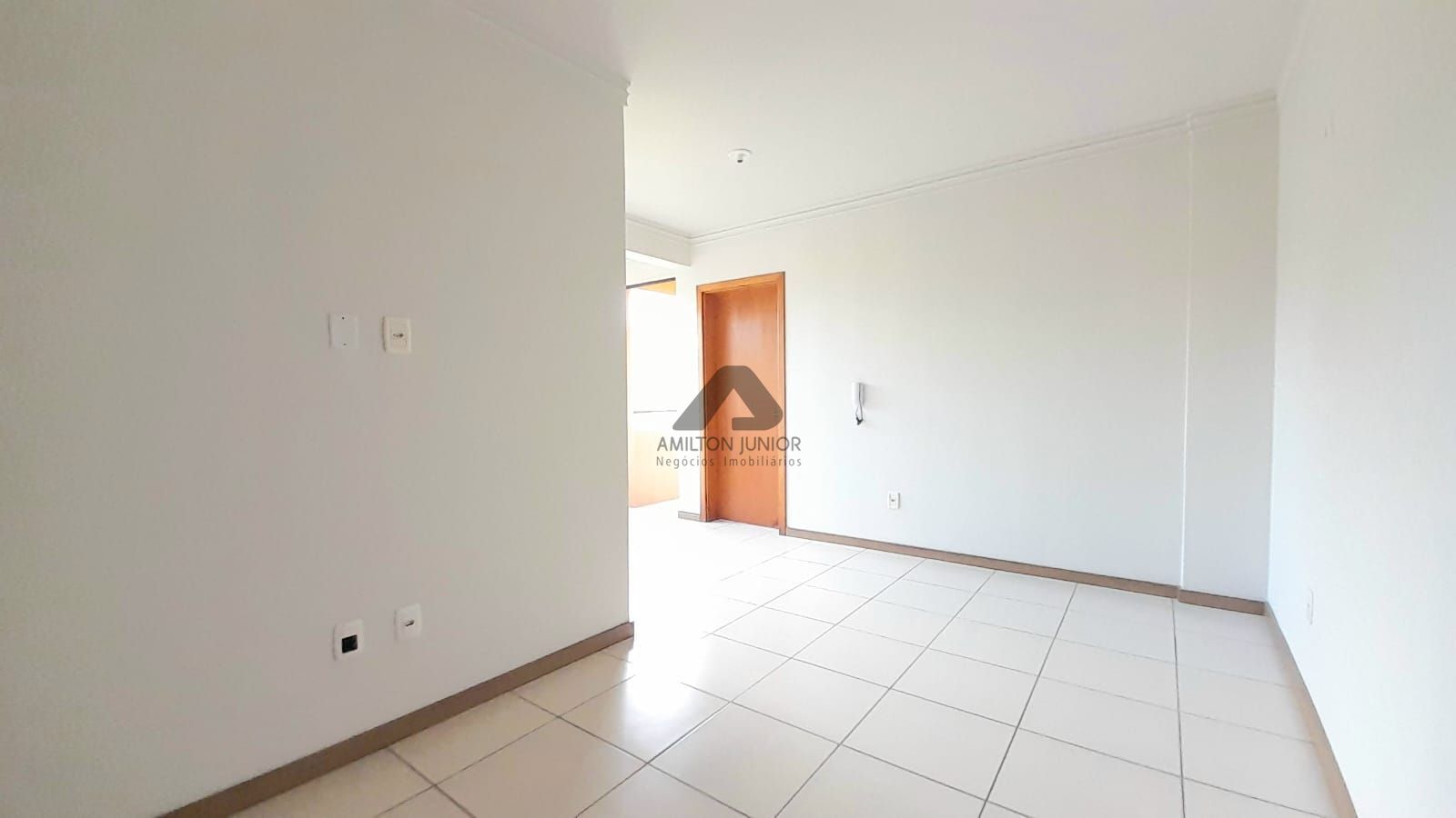 Apartamento à venda com 2 quartos, 64m² - Foto 12