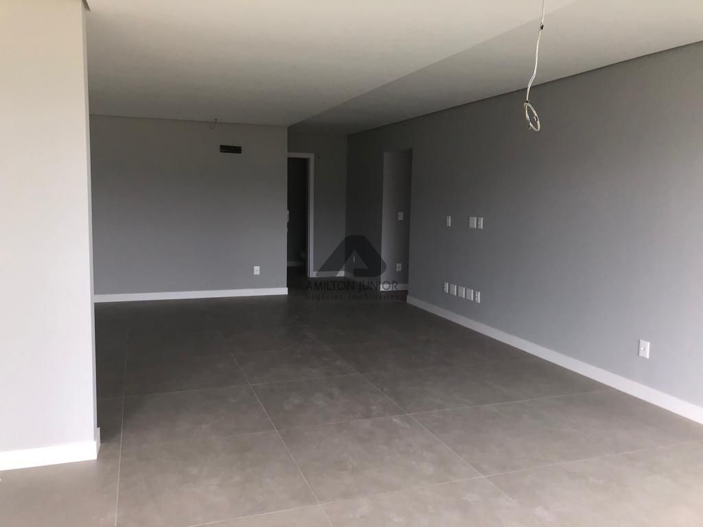 Apartamento à venda com 2 quartos, 135m² - Foto 19