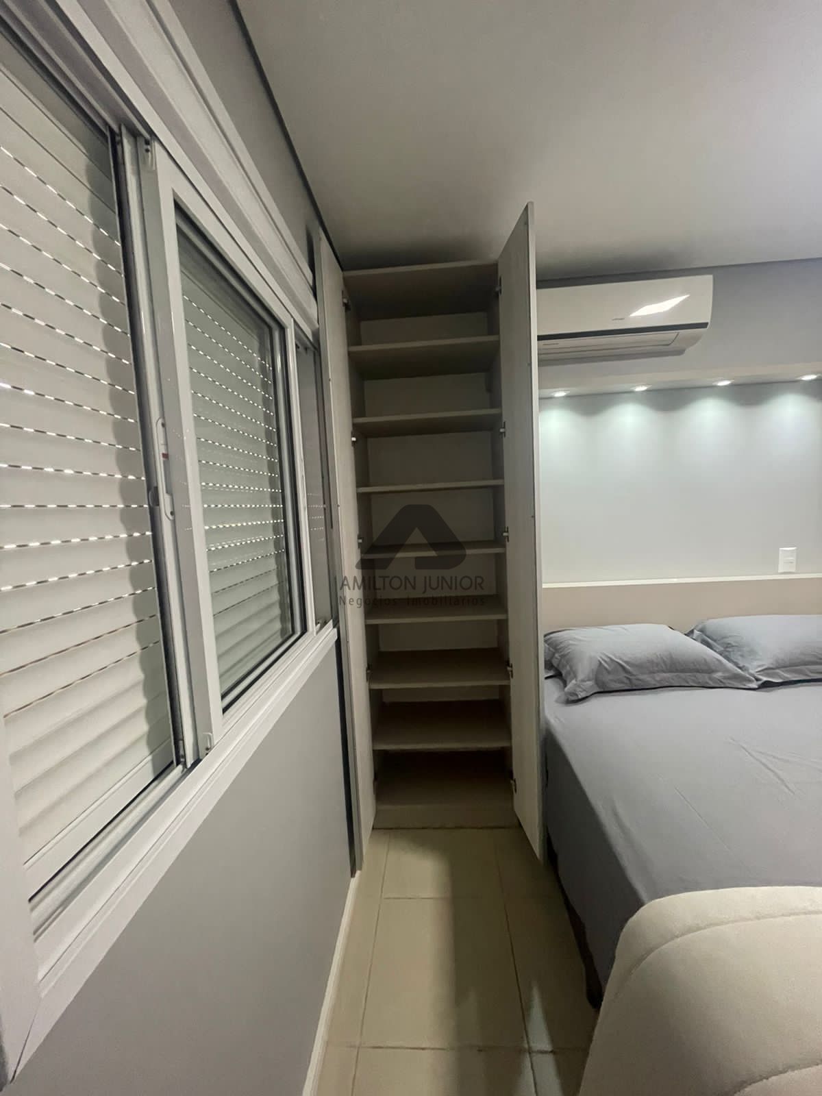 Apartamento à venda com 1 quarto, 39m² - Foto 12