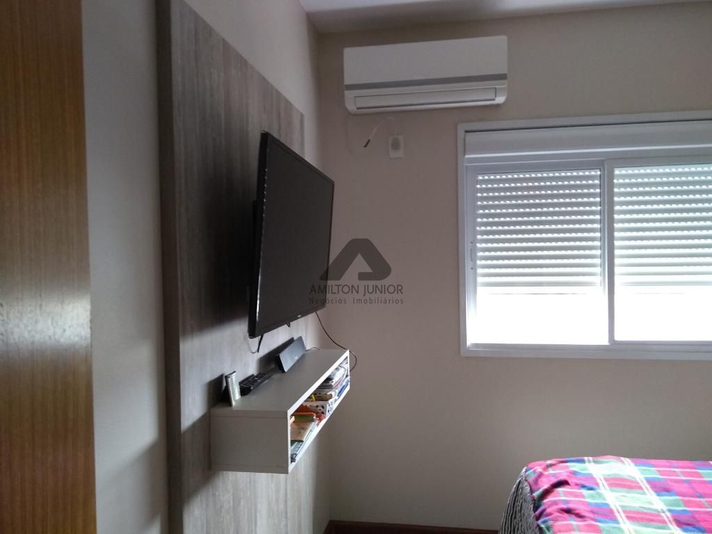 Apartamento à venda com 2 quartos, 75m² - Foto 9