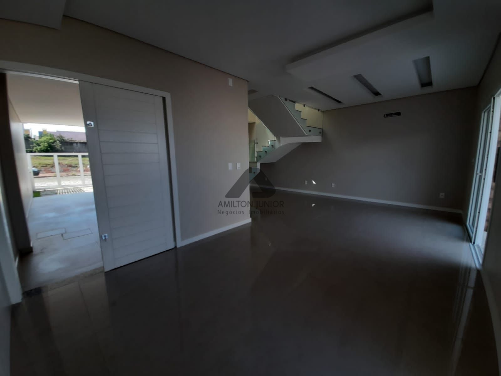 Casa à venda com 3 quartos, 199m² - Foto 13