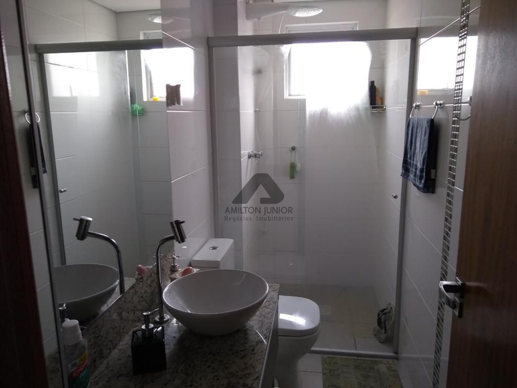 Apartamento à venda com 2 quartos, 75m² - Foto 15