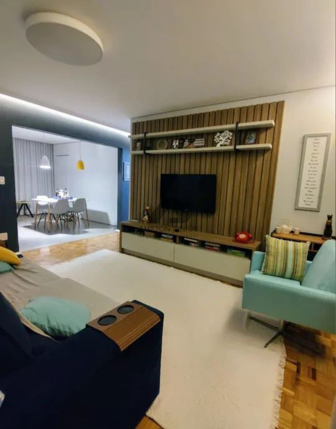 Apartamento à venda com 2 quartos, 100m² - Foto 3