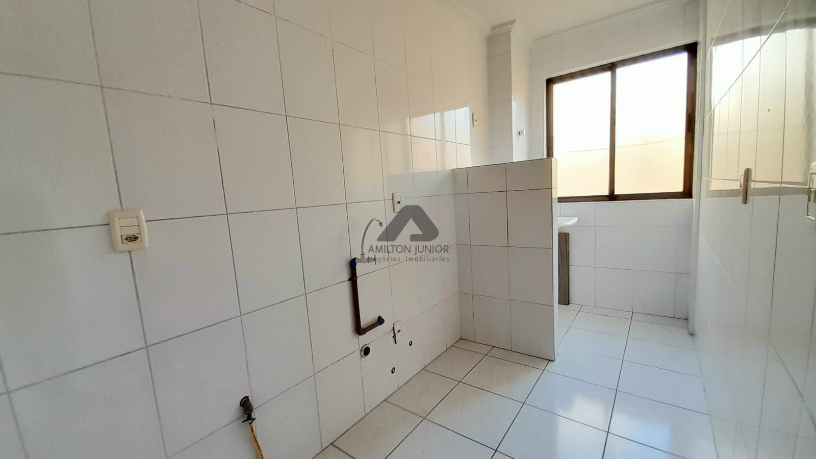 Apartamento à venda com 2 quartos, 64m² - Foto 13