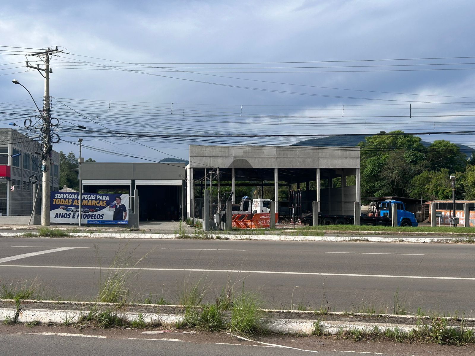 Depósito-Galpão-Armazém para alugar, 600m² - Foto 1