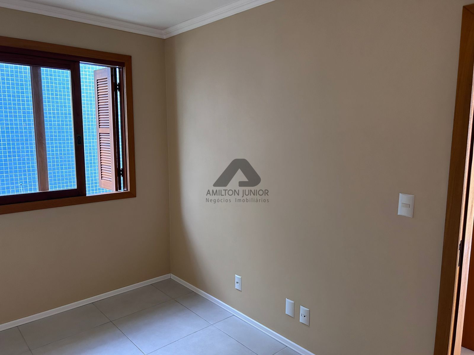 Apartamento à venda com 2 quartos, 65m² - Foto 12