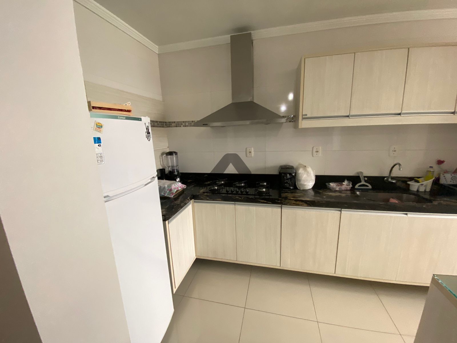 Apartamento à venda com 2 quartos, 89m² - Foto 2