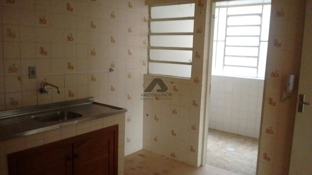 Apartamento à venda com 2 quartos, 67m² - Foto 9