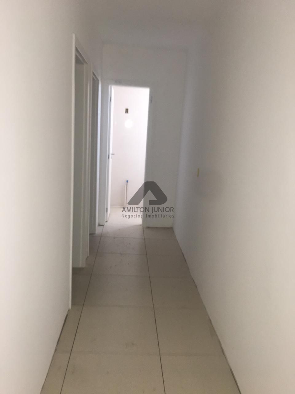 Apartamento à venda com 2 quartos, 67m² - Foto 11