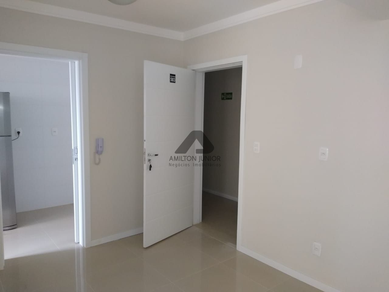 Apartamento à venda com 2 quartos, 90m² - Foto 9