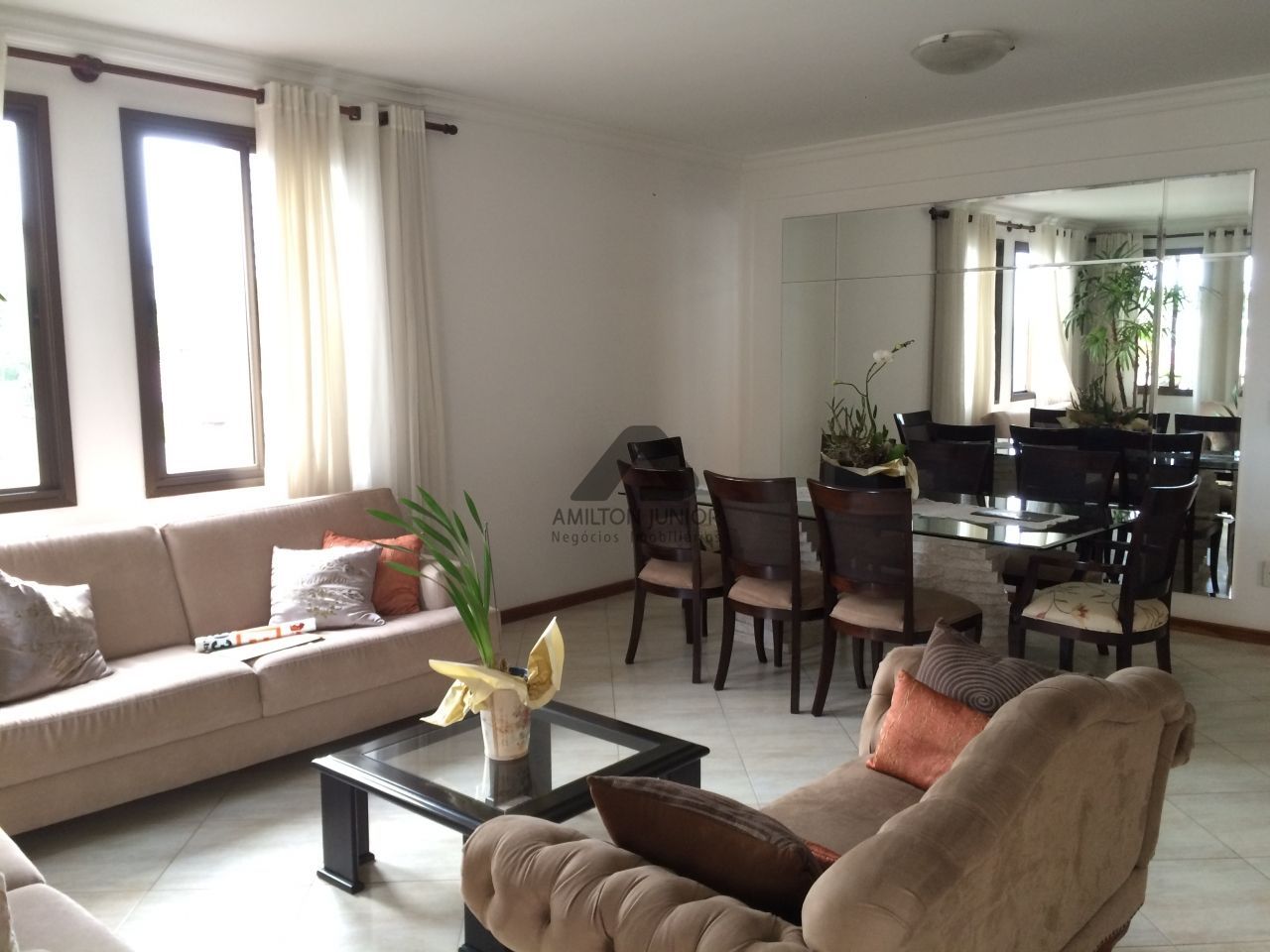 Apartamento à venda com 3 quartos, 198m² - Foto 8