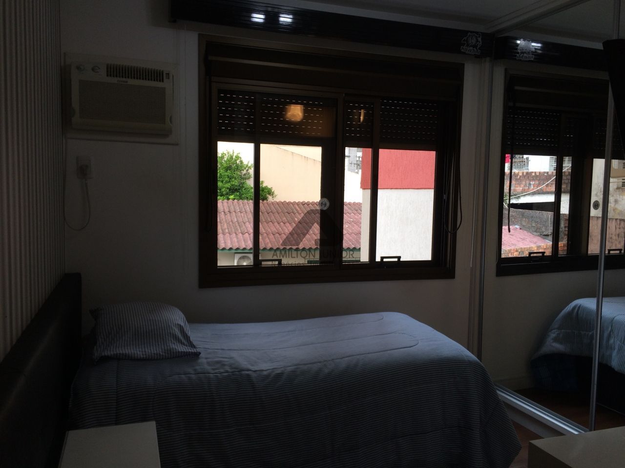 Apartamento à venda com 3 quartos, 198m² - Foto 13