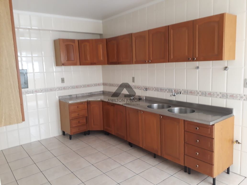 Apartamento à venda com 2 quartos, 99m² - Foto 3