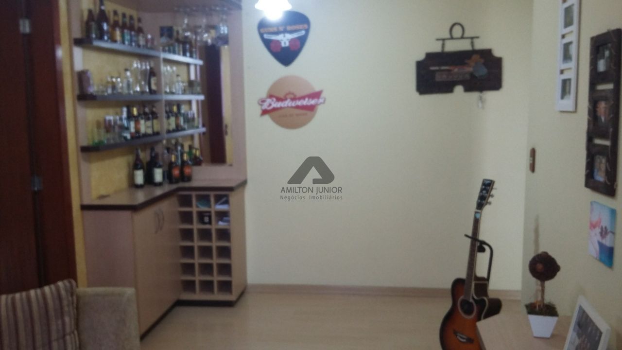 Apartamento à venda com 2 quartos, 56m² - Foto 2