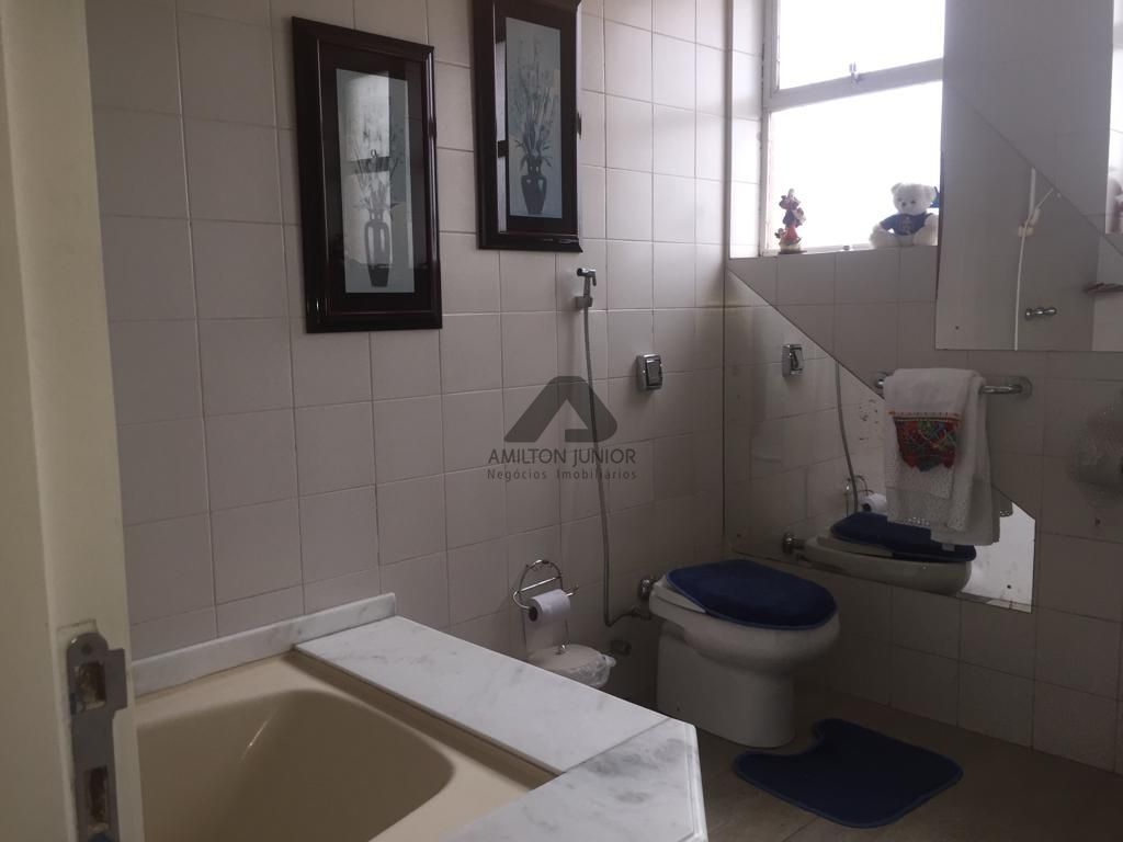 Cobertura à venda com 4 quartos, 250m² - Foto 19