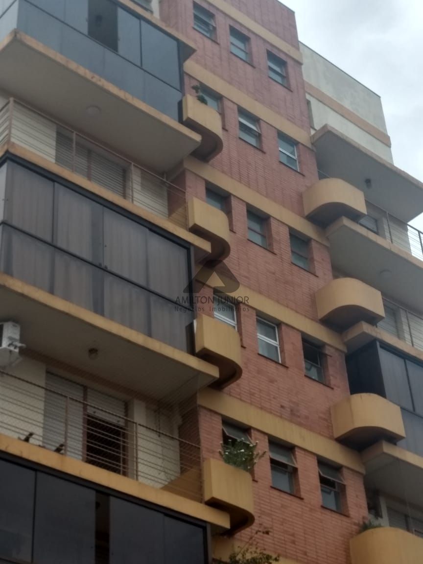 Cobertura à venda com 4 quartos, 250m² - Foto 1