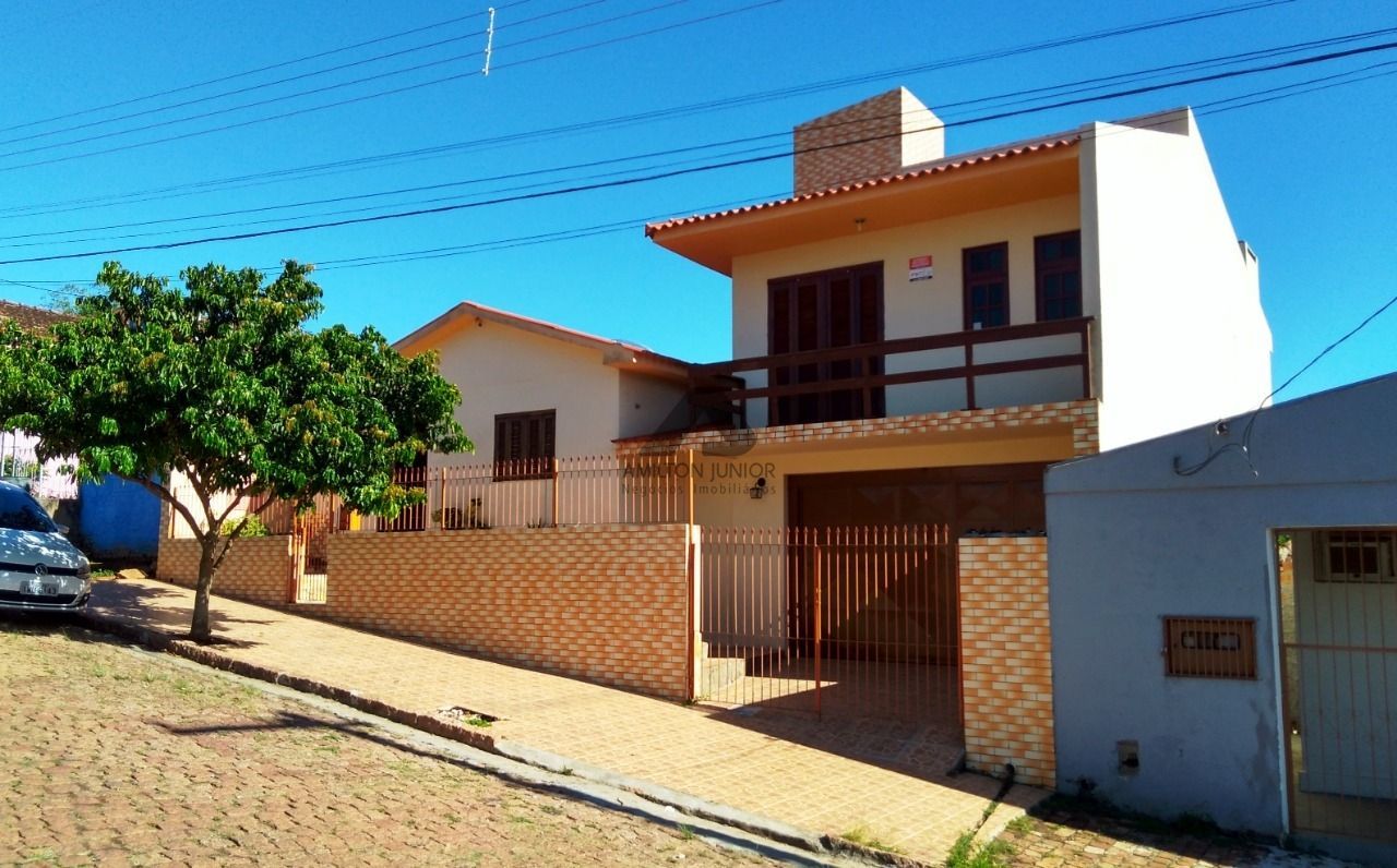 Casa, 4 quartos, 220 m² - Foto 1