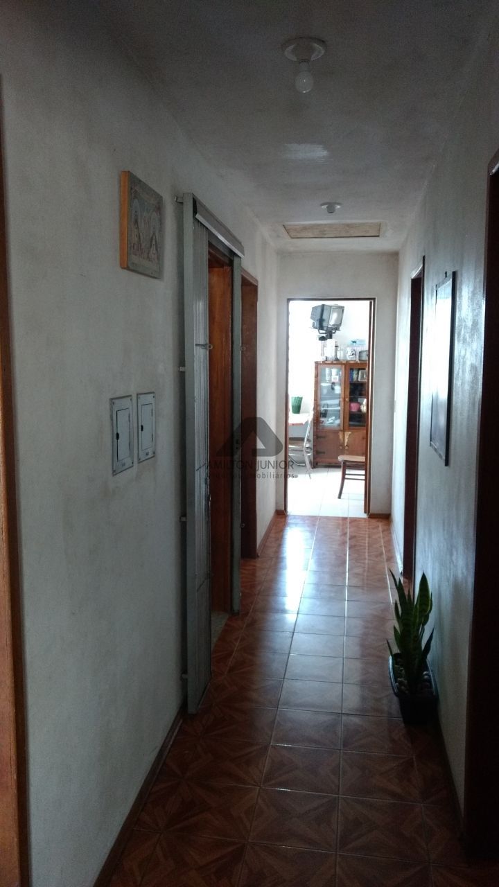 Apartamento à venda com 3 quartos, 140m² - Foto 4