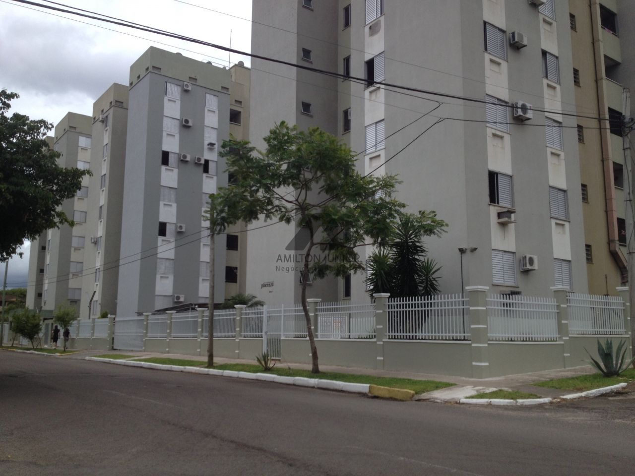 Apartamento à venda com 3 quartos, 65m² - Foto 2