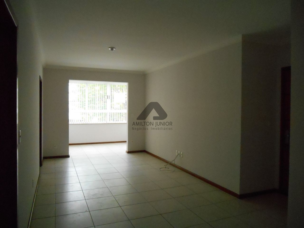 Apartamento para alugar com 2 quartos, 83m² - Foto 5