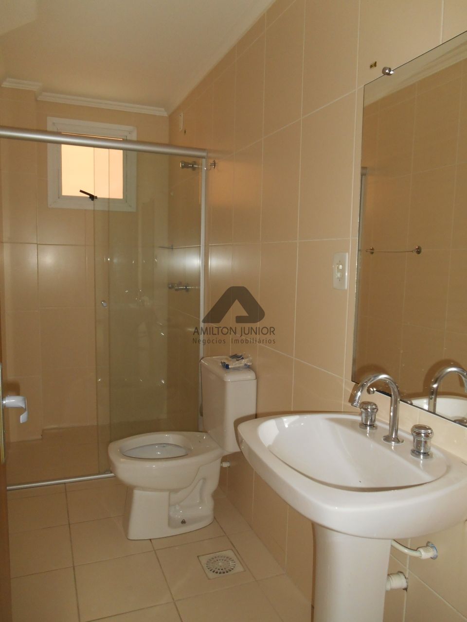 Apartamento para alugar com 2 quartos, 83m² - Foto 9