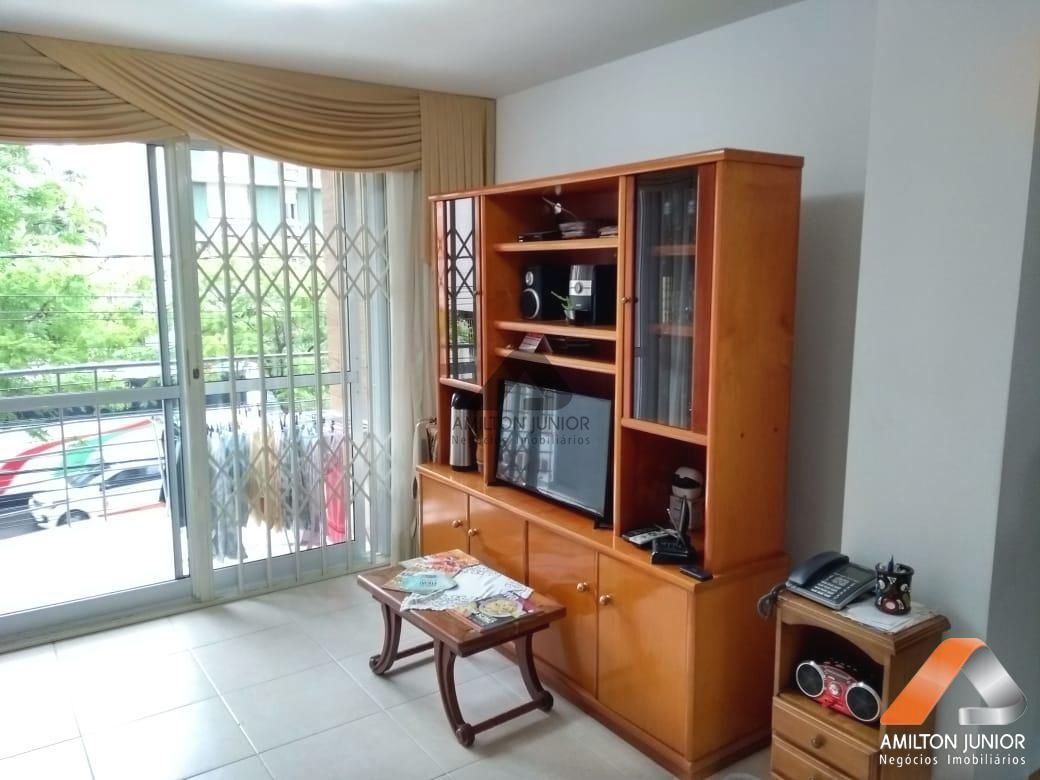 Apartamento à venda com 2 quartos, 78m² - Foto 2