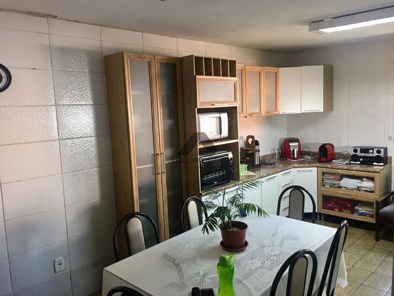 Casa à venda com 3 quartos, 215m² - Foto 15